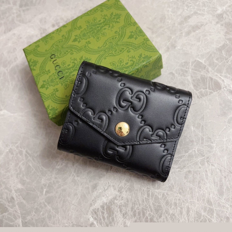 G*u*i wallets & purse